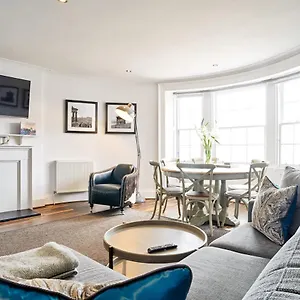 Joivy Luxury Flats On George Street Apartment Edinburgh